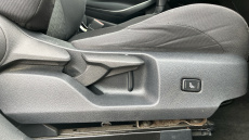 Toyota Corolla 2.0 VVT-i Hybrid Design 5dr CVT Hybrid Estate